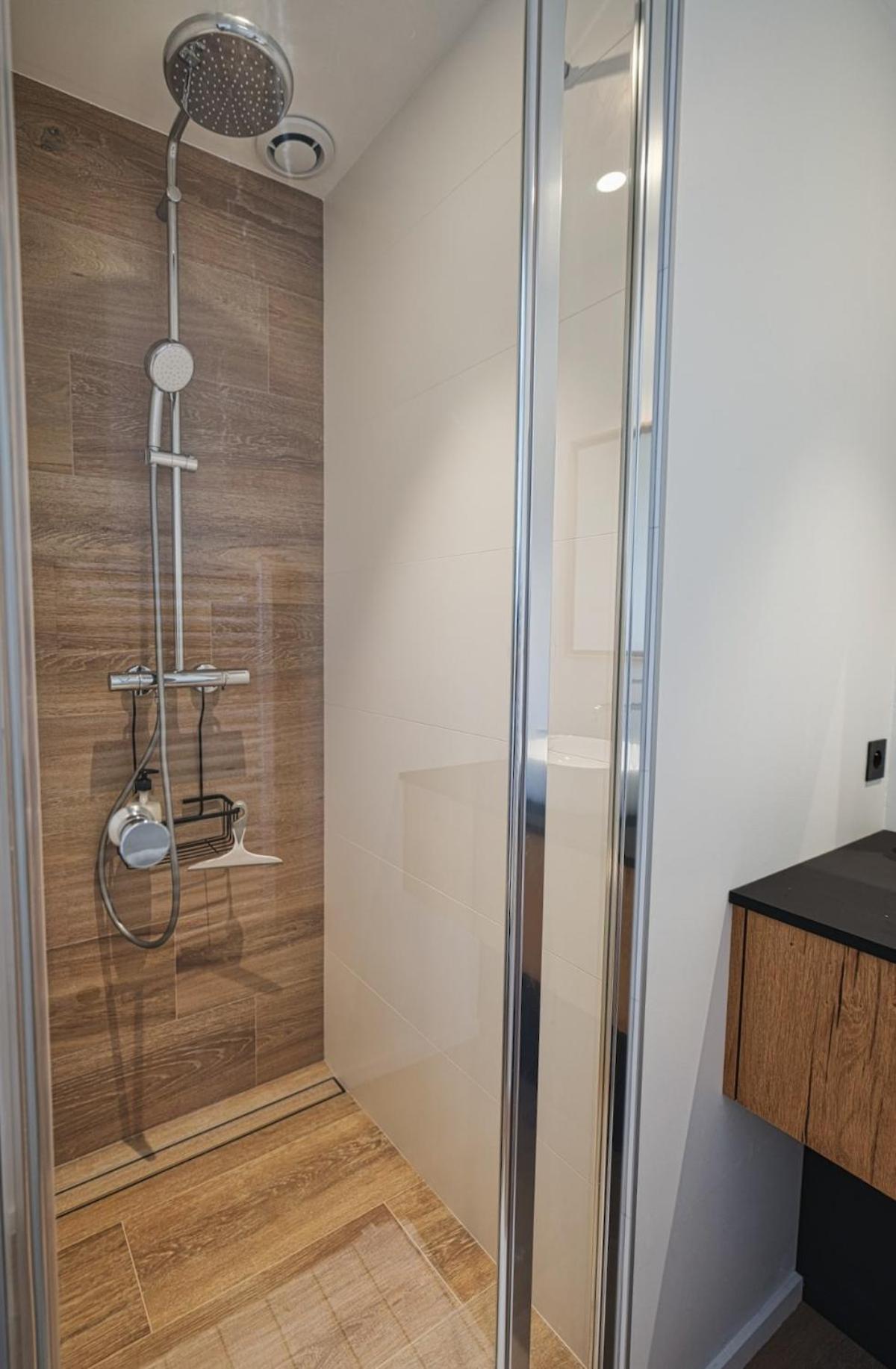 Coup De Coeur - Superbe T2 Renove Vue 4 Pers Appartement *